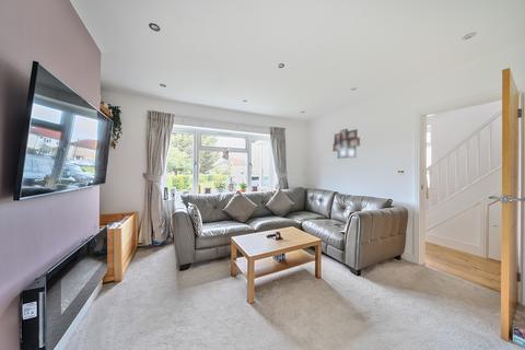 19 Cranmer Close, Ruislip, HA4 9QF