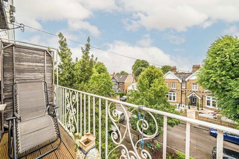 undefined, Oxford Road, Teddington TW11