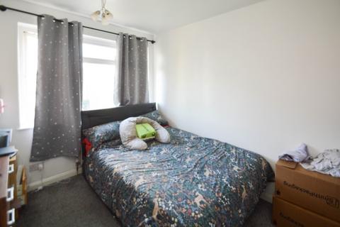 2 bedroom maisonette for sale, Montpellier Court, Windsor
