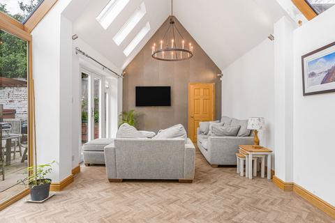 46 Hartopp Road, Sutton Coldfield, B74 2QR