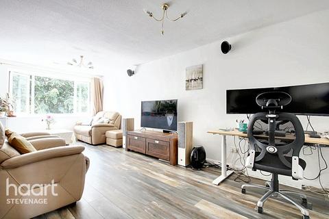 40 Hampton Close, Stevenage, SG2 8SP