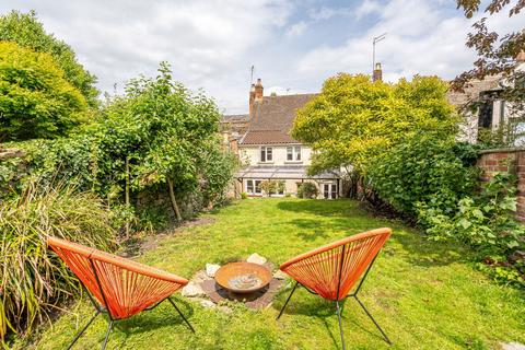 4 bedroom terraced house for sale, Gloucester Road, Malmesbury