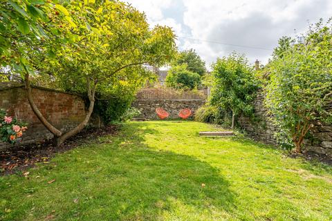 4 bedroom terraced house for sale, Gloucester Road, Malmesbury