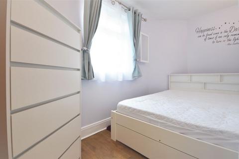 2b Newburgh Road, London, W3 6DQ
