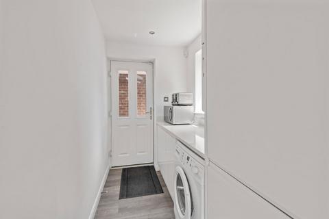 11 Braemar Close, Grantham, NG31 9PB