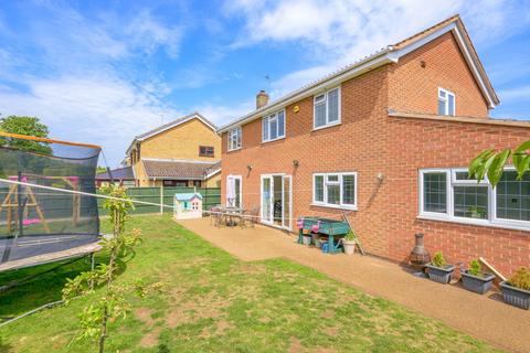11 Braemar Close, Grantham, NG31 9PB