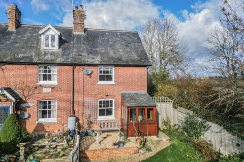 2 bedroom end of terrace house for sale, Within Walking Distance Of A Train Station In Etchingham