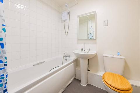 2 bedroom flat for sale, Westferry Road, Isle Of Dogs, London, E14