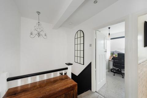 103 South Gipsy Road, Welling, DA16 1HR