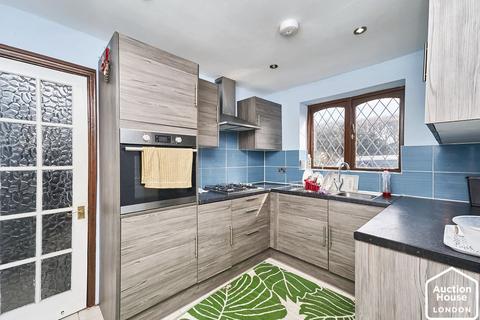 2 bedroom detached bungalow for sale, 3 Eastward Glen, Codsall, Wolverhampton, West Midlands, WV8 2JB