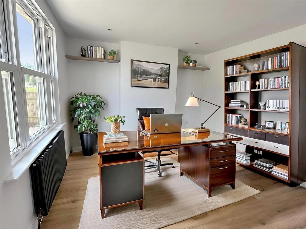 Front left Room.jpg