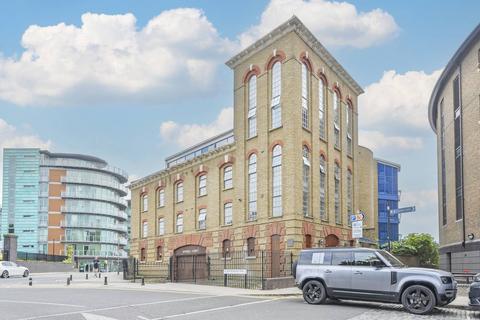 3 bedroom flat for sale, St Katharines Way, Wapping, London, E1W
