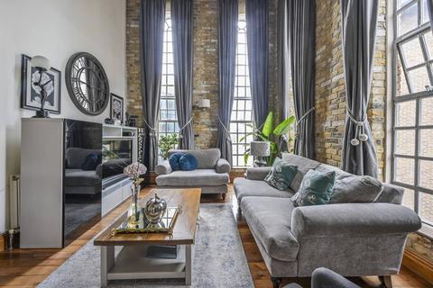 3 bedroom flat for sale, St Katharines Way, Wapping, London, E1W