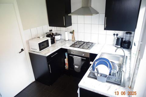 3 bedroom terraced house to rent, Toyne Street, Crookes, Sheffield, S10 1HH