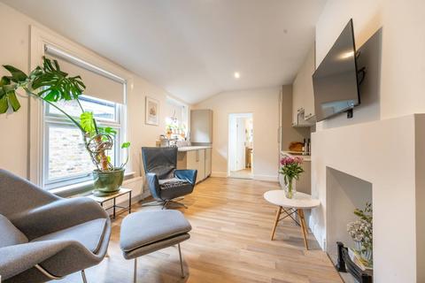 1 bedroom flat for sale, Harcourt Road, Stratford, London, E15