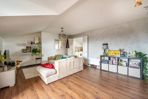 2 bedroom flat for sale, Damsonwood Court, Stratford, London, E15