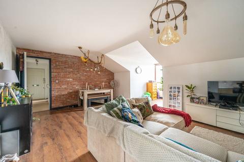 2 bedroom flat for sale, Damsonwood Court, Stratford, London, E15