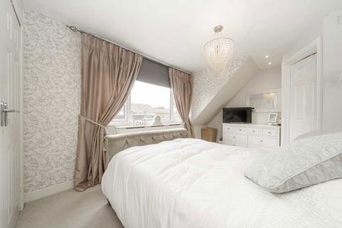 5 bedroom semi-detached house for sale, Ravendale Road, Sunbury-On-Thames TW16