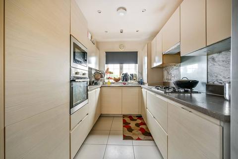 3 bedroom end of terrace house for sale, Long Furlong Drive, Slough, SL2