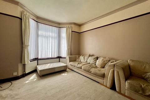 4 bedroom terraced house to rent, Monega Road, Forest Gate
