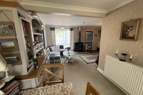 2 bedroom terraced house for sale, Lincoln Avenue, Saxmundham