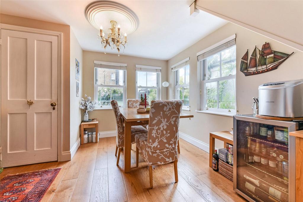 Kitchen/Breakfast Rm