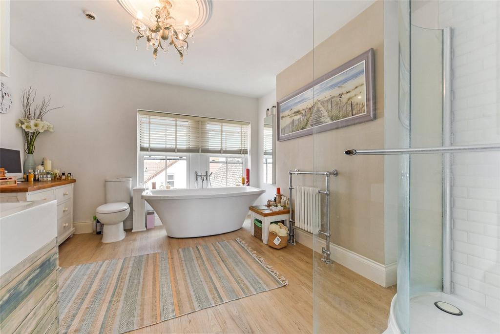 Bathroom En-Suite