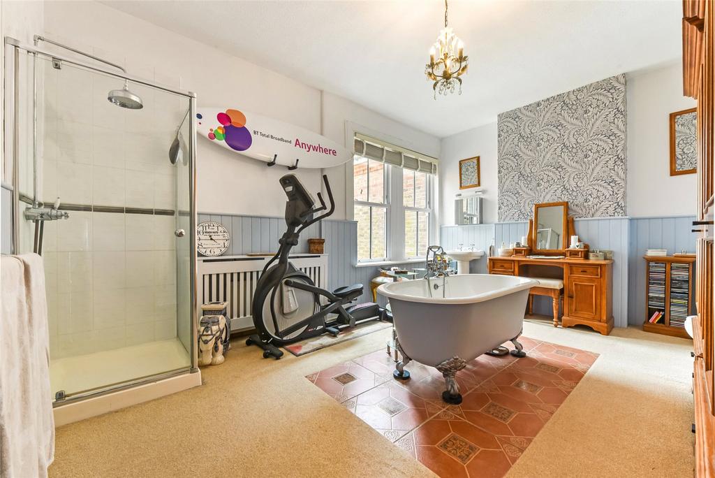 Bathroom En-Suite