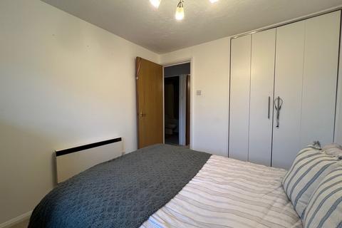 undefined, Rosamund Close, South Croydon