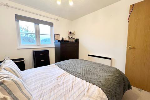 undefined, Rosamund Close, South Croydon