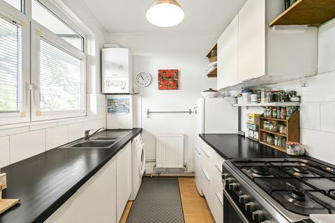 77 Thornton Gardens, London, SW12 0LQ