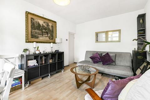 77 Thornton Gardens, London, SW12 0LQ