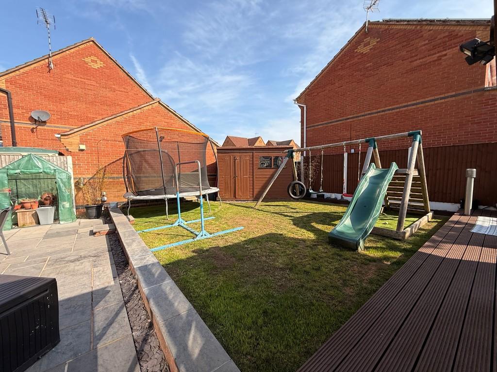 7 welford close garden