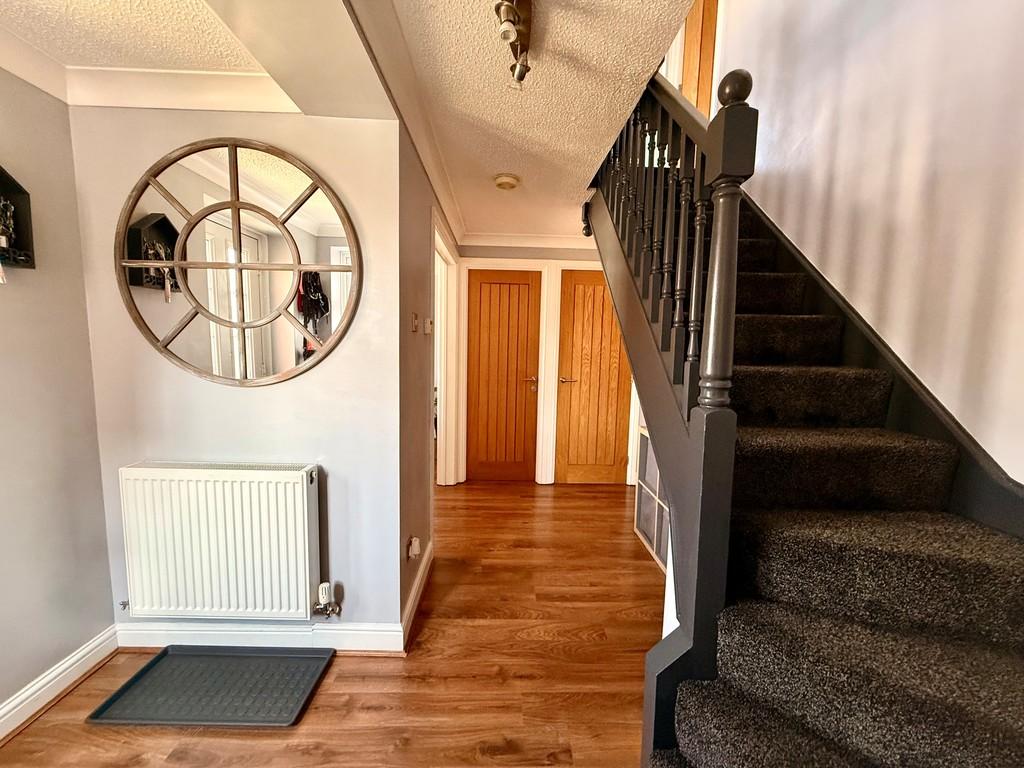 7 welford close hall