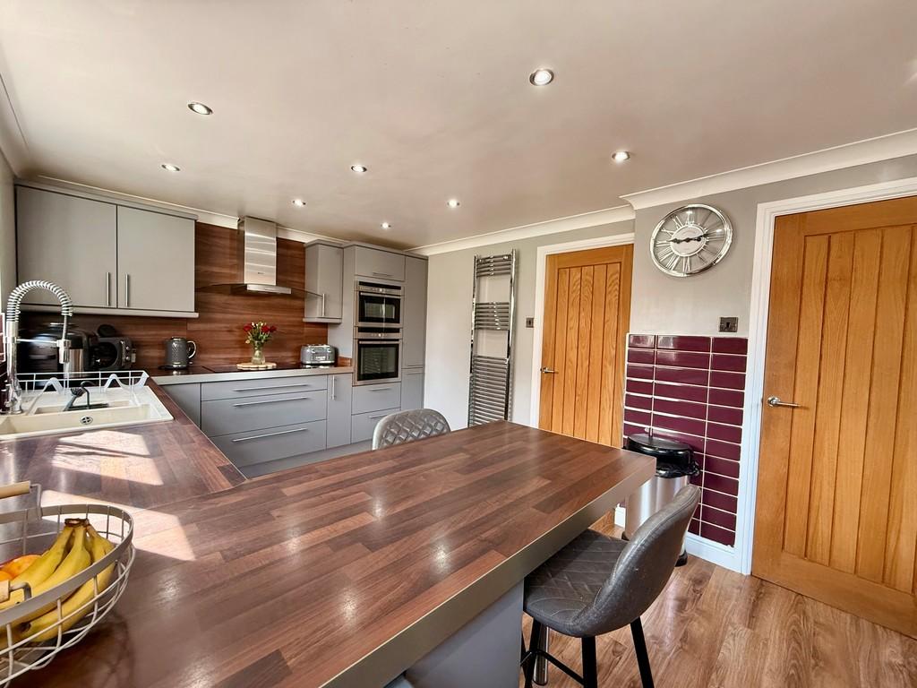 7 welford close kitchen