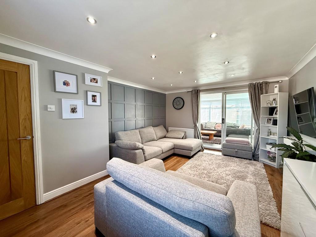 7 welford close lounge 2