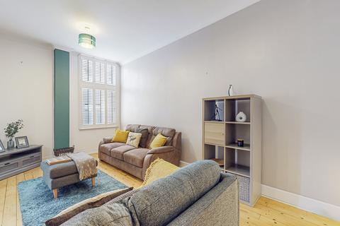 2 bedroom flat for sale, Old Dumbarton Road, Glasgow G3