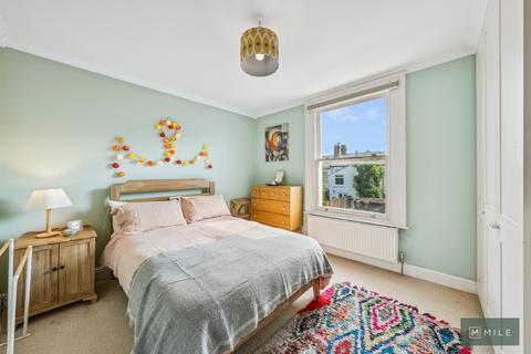 2 bedroom flat for sale, Leghorn Road, London NW10