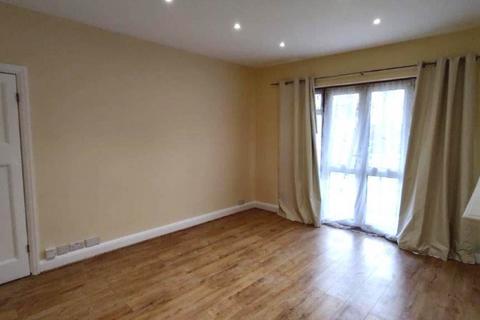4 bedroom semi-detached house to rent, Manor Park Gardens, Edgware HA8