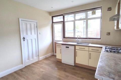 4 bedroom semi-detached house to rent, Manor Park Gardens, Edgware HA8