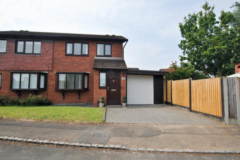 4 The Paddock, Muxton, Telford, TF2 8QS