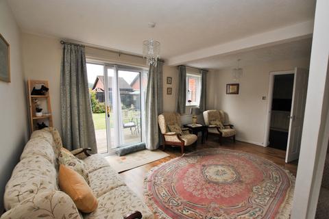 4 The Paddock, Muxton, Telford, TF2 8QS