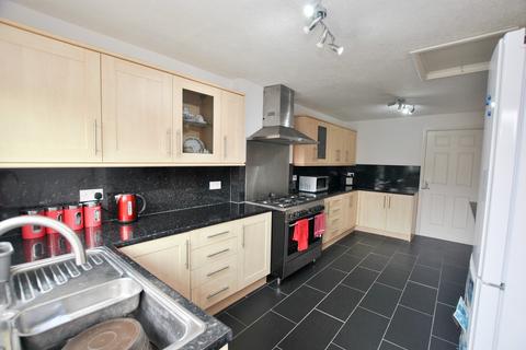 4 The Paddock, Muxton, Telford, TF2 8QS