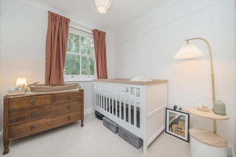 6 Maunder Road, London, W7 3PN