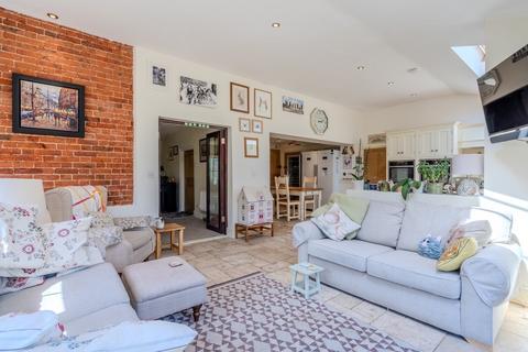 4 bedroom farm house for sale, Hardwick, Norwich