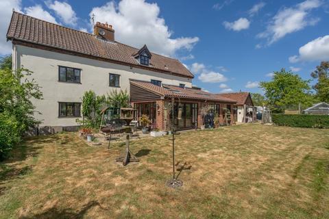 4 bedroom farm house for sale, Hardwick, Norwich
