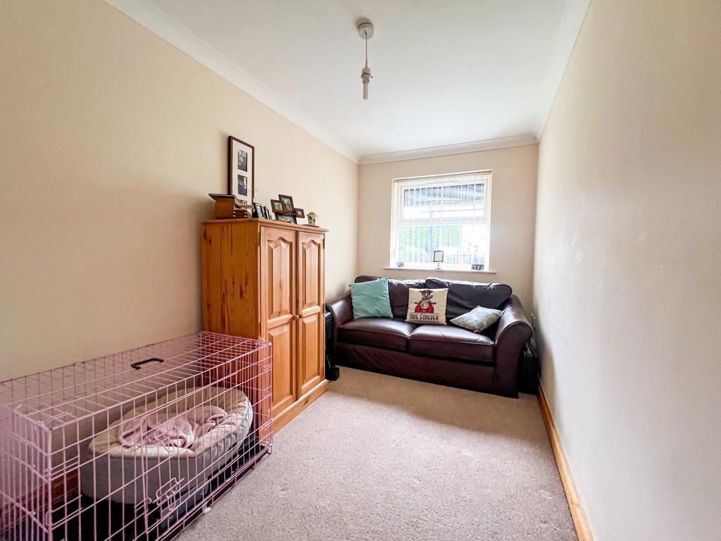 Bedroom 6/Study