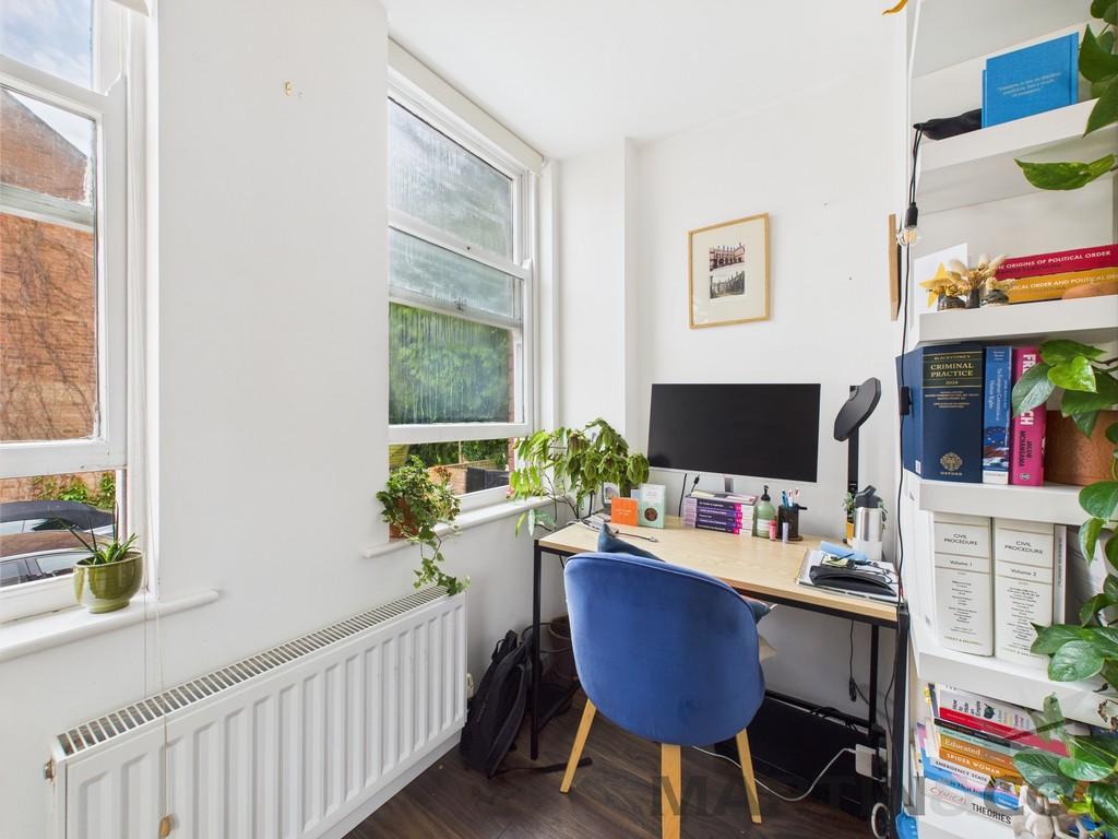 Work station