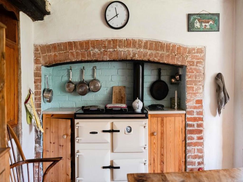 Hill Farmhouse Grundisburgh-1456-800x600