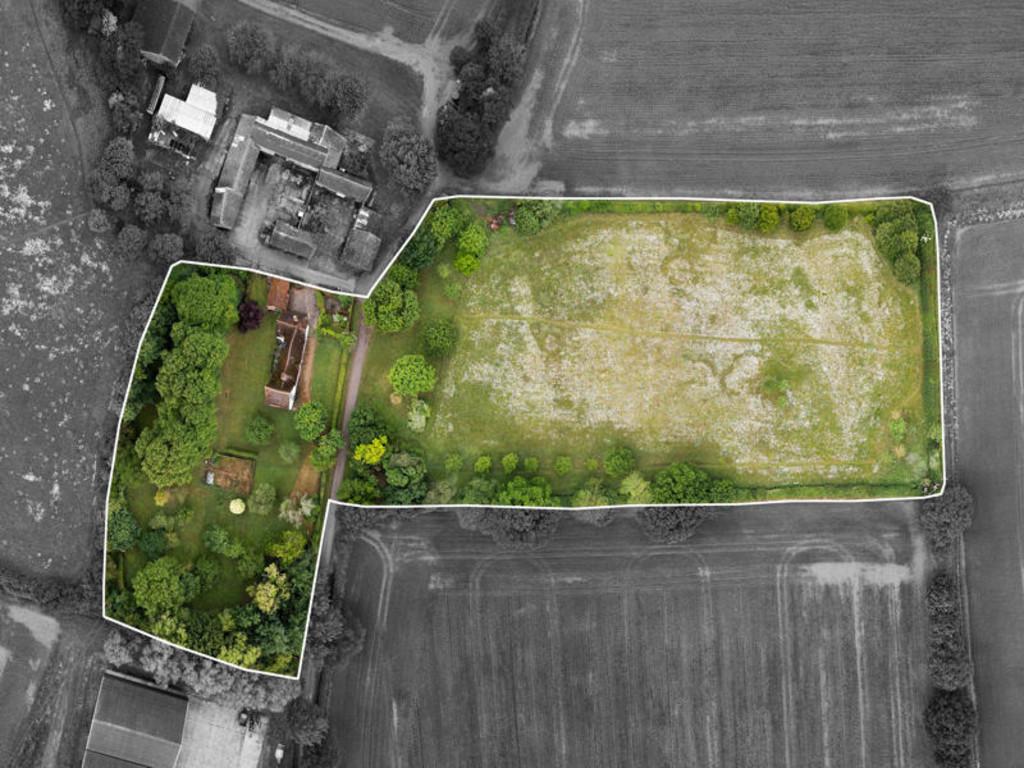 Hill Farm House--5--border-800x600